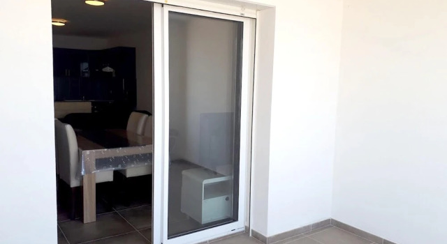 Apartment With one Bedroom in Lucciana, With Furnished Terrace and Wif, Varaa Huoneisto  