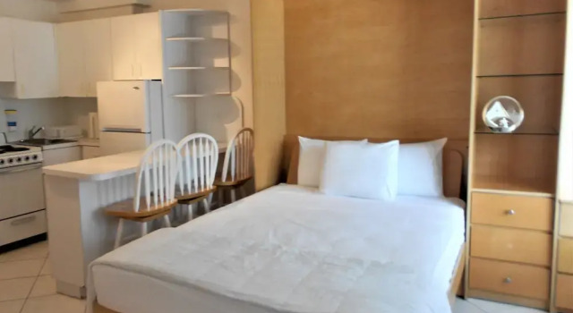 Casablanca on the Ocean - East Tower by TSBS, Varaa Hotelli Hotellit Miami Beach uima-altaalla, Uima-allas