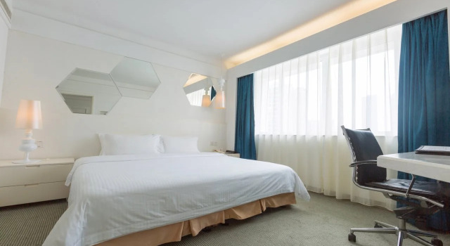 Shenzhen Fuzon Hotel, Rezerwuj Hotel Hotele w Shenzhen z parkingiem, Parking