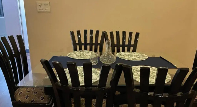 Visitors Lounge by MMG - 2&3BHK Furnished - Rd 12 Banjara Hills, Забронировать Отель Отели Хайдарабада с завтраком, рядом с City Centre Mall, Завтраки