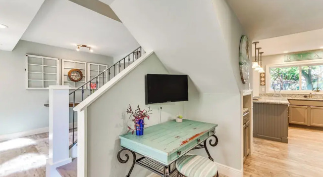 2 Private Outdoor Spaces: Gulf Breeze Townhome!, Забронировать Отель Галф-Бриз Панхэндл Флорида