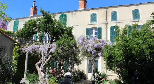 Maison de Maitre Bram, Rezerwuj Hotel Bram Aude, w pobliżu Muzeum archeologiczne w Bram