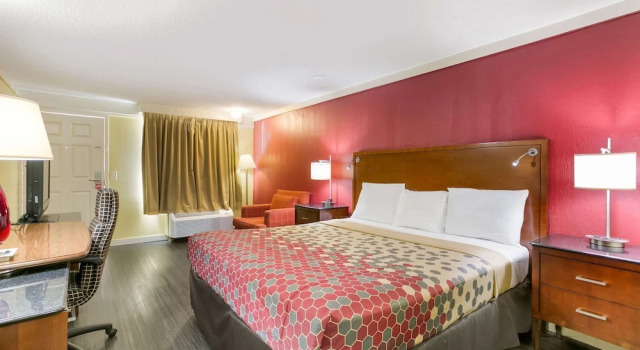 Econo Lodge, Book Hotel Hoteller i Frederick med pool, Swimmingpool