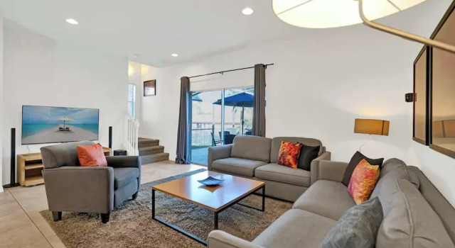 Upstay Spacious 3BR Home w/ Resort Clubhouse Pool
