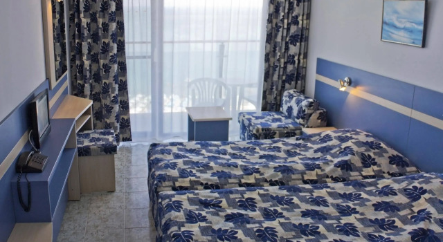 Palace Hotel, Забронировать Отель Отели Солнечного берега с парковкой, рядом с Танцевальный клуб Den Glade Viking, Парковка