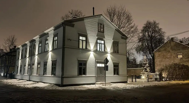 Beautiful 2-bedroom apartment 5 min from center with free parking