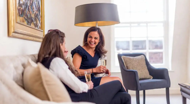 Апартаменты Classic 9 Hertford Street - 4 Stars VisitEngland