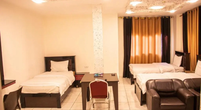 Трёхместный номер Standard Sara Crown Hotel