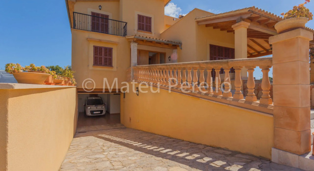 Villa Santa Eulalia, Book Villa Villas in Santa Margalida, Villa