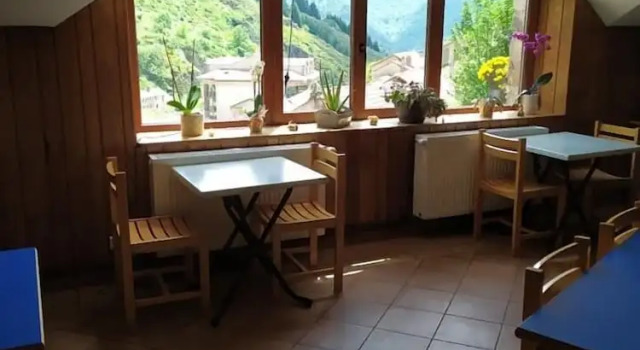 Au Chat Bleu, Book Pension Billige hoteller i Rhône-Alps