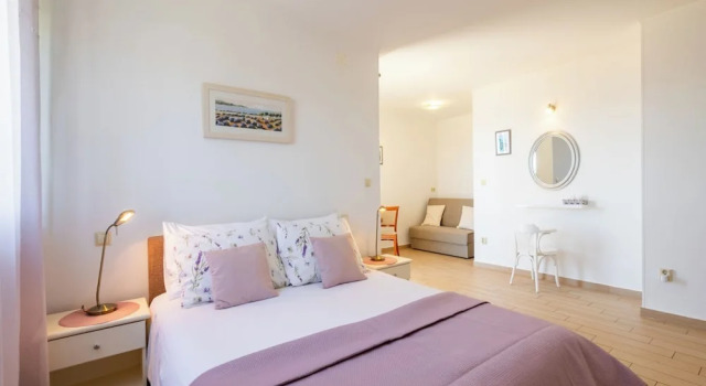 Villa Lavanda Korčula, Book Villa Hotels in Zavalatica with Parking, Parking