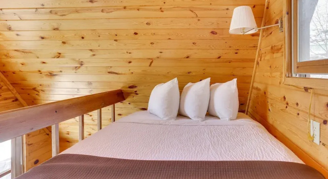 Cozy Keystone Cabin: Hot Tub, 3 Mi to Mt Rushmore!, Забронировать Дом для отпуска Кистон Wind Cave National Park
