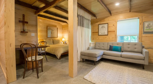 Коттедж The Dailey Renewal Retreat B & B