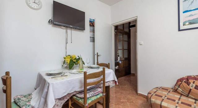 Amazing Apartment in Supetarska Draga With Sauna, Wifi and 1 Bedrooms