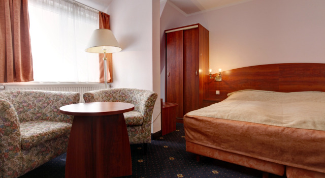 Hotel Preuss im Dammtorpalais, Забронировать Отель Отели Гамбурга 3 звезды, рядом с Hamburg Institute for Social Research, 3*