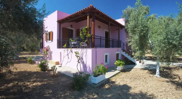 Коттедж Villa in Crete near Rethymno Beach