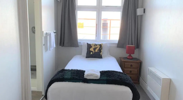 Ranfurly Hotel