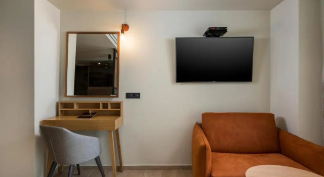 Трёхместный номер Standard с видом на город Hyperion City Hotel & Spa