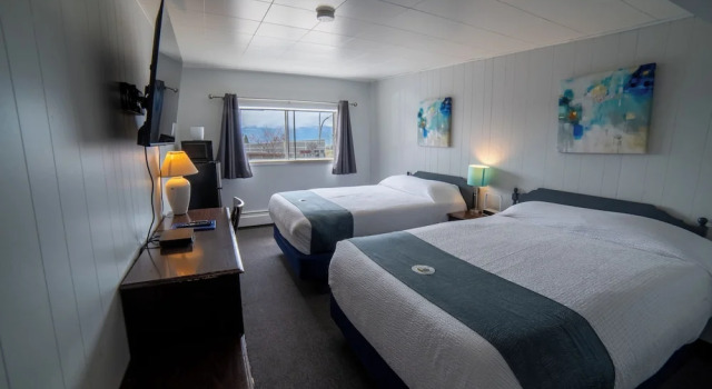 Четырёхместный номер Comfort Uptowner Hotel