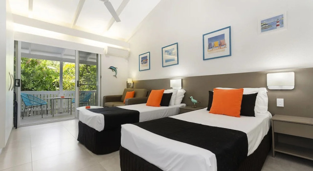 Апартаменты Standard By The Sea Port Douglas