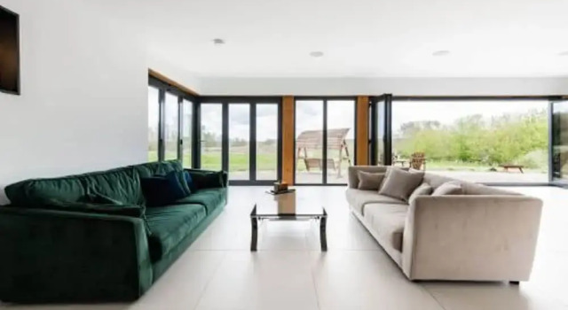 Host Stay Willow Barn, Varaa Huoneisto Asunnot kohteessa Merseyside, Huoneisto