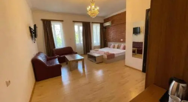 Apartment Inga, Забронировать Апартаменты/квартира Отели в центре Тбилиси с завтраком, отели в центре Тбилиси с завтраком