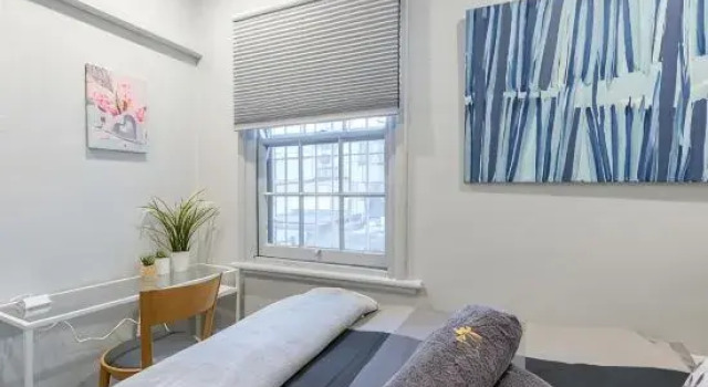 Двухместный номер Standard Chic Double Room - AC - Next to Central Station - Nearby CBD USYD UTS Top Viewed Bistros - Shared Bathroom