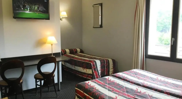 Семейный номер Standard Hôtel Alliance