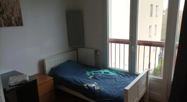 Chambre 12m2 avec Balcon proche Saclay, Massy RER