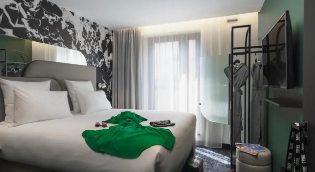 Двухместный номер Comfort с балконом Tribe Paris La Defense Esplanade