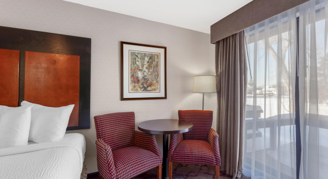 Четырёхместный номер Standard с видом на реку Best Western Plus Otonabee Inn