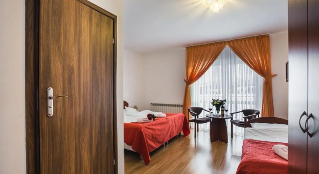 Трёхместный номер Standard Czerwone Wierchy - przy stoku narciarskim - sauna i jacuzzi wliczone w cenę pobytu
