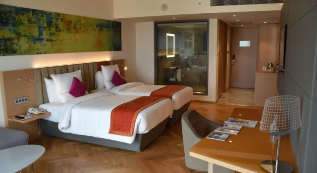 Двухместный номер Premium Novotel Vijayawada Varun