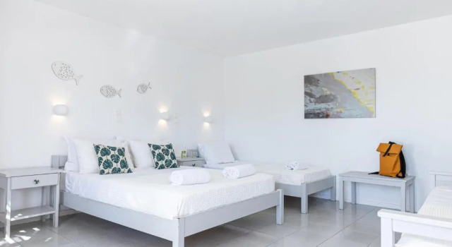 Четырёхместный номер Standard с видом на море Akrotiri Hotel