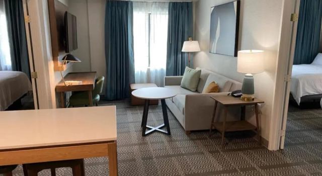 Люкс с 2 комнатами Staybridge Suites Phoenix Glendale Sports Dist by IHG