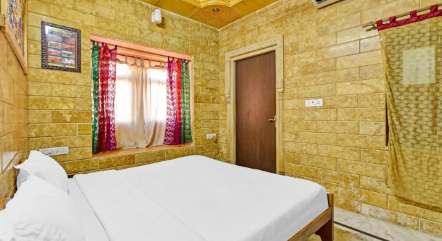 Capital O 85541 Hotel Crown Villa, Забронировать Отель Отели штата Раджастхана 3 звезды, 3*