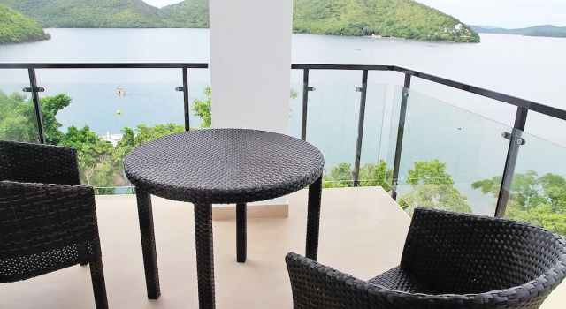 Клубный люкс с балконом Busuanga Bay Lodge