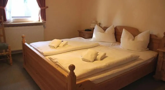 Ferienanlage Zum Silberstollen 2 Häuser am Berg Polderhof und Weißeritzhütte, Prenota Hotel Hotel a Altenberg con parcheggio, Parcheggio
