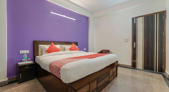 OYO 28706 The Bliss Residency