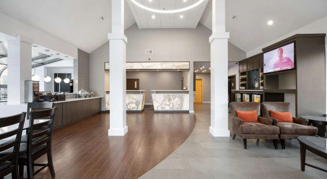 Best Western Plus Parkway Inn