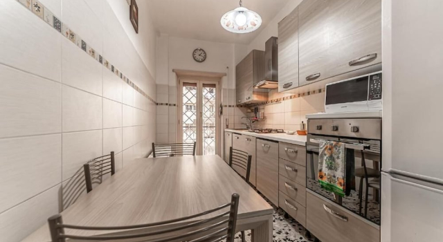 Апартаменты Superior Vacanze Romane - Metro Teano