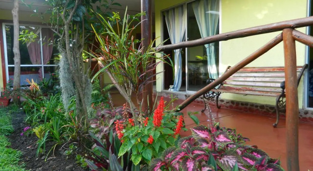 Chez Erika Hostal, Prenota Hotel Hanga Roa Valparaíso