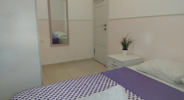 magical apartment close to the Baha'i Gardens, Забронировать Апартаменты/квартира Хайфа Северный округ Израиля, рядом с The Haifa Cinematheque
