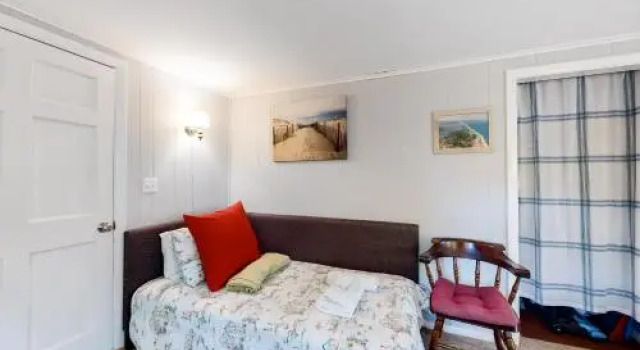 Beach Rose Guest Studio, Забронировать Гостевой дом Гостевые дома Полуострова Кейп-Код, Гостевой дом