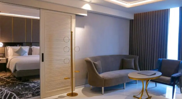 Camera Standard Movenpick Surabaya City