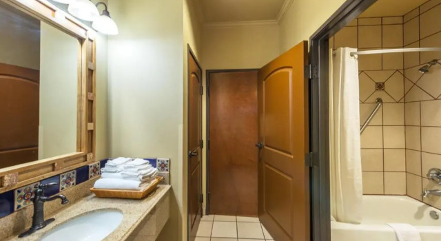 Номер Standard La Hacienda Inn near Alamodome & Riverwalk