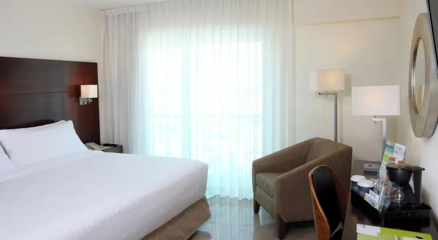 Двухместный номер Standard с балконом и с видом на город Four Points by Sheraton Veracruz