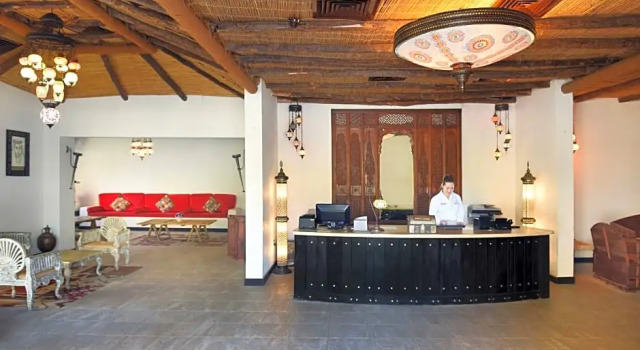 Отель Al Hamra Residence & Village