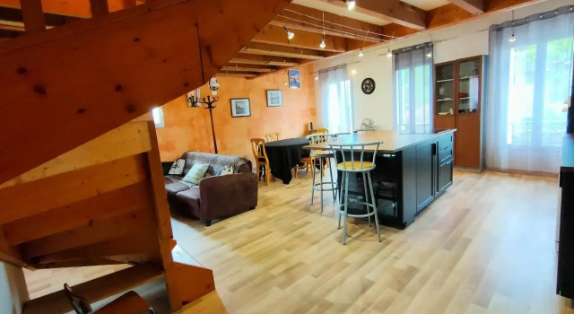 Duplex maison de village, plages, LESCLESDENICOLE