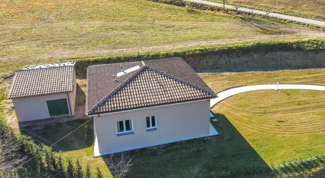 Beautiful Home in Piobbico With Wifi, 3 Bedrooms and Outdoor Swimming Pool, Rezerwuj Hotel Hotele 5-gwiazdkowe w Romagna, 5*